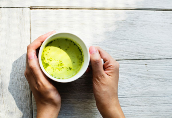 ippodo tea hands with matcha