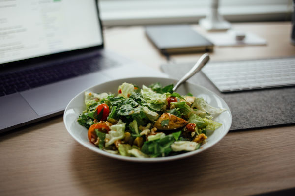 self-care tips healthy desk lunch